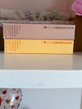 2 ole henriksen peptide lippies
